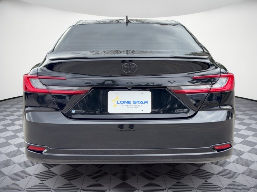 Used 2025 Toyota Camry XLE FWD image 11