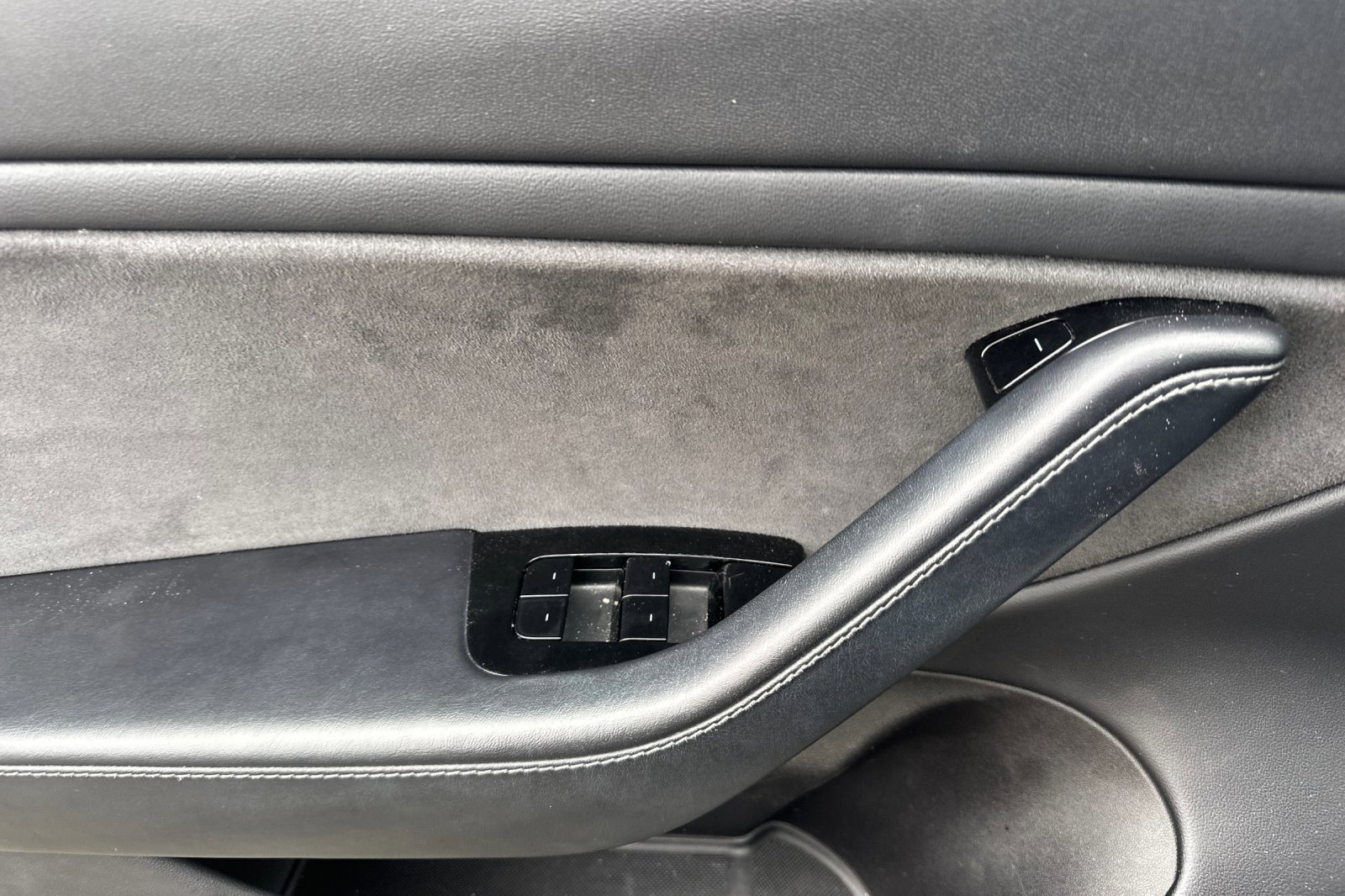 Used 2019 Tesla Model 3 image 11