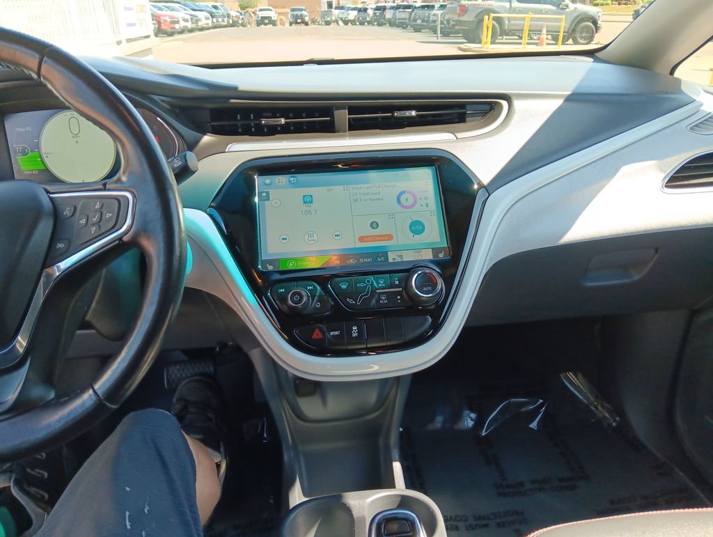 Used 2019 Chevrolet Bolt Premier w/ Infotainment Package FWD image 17