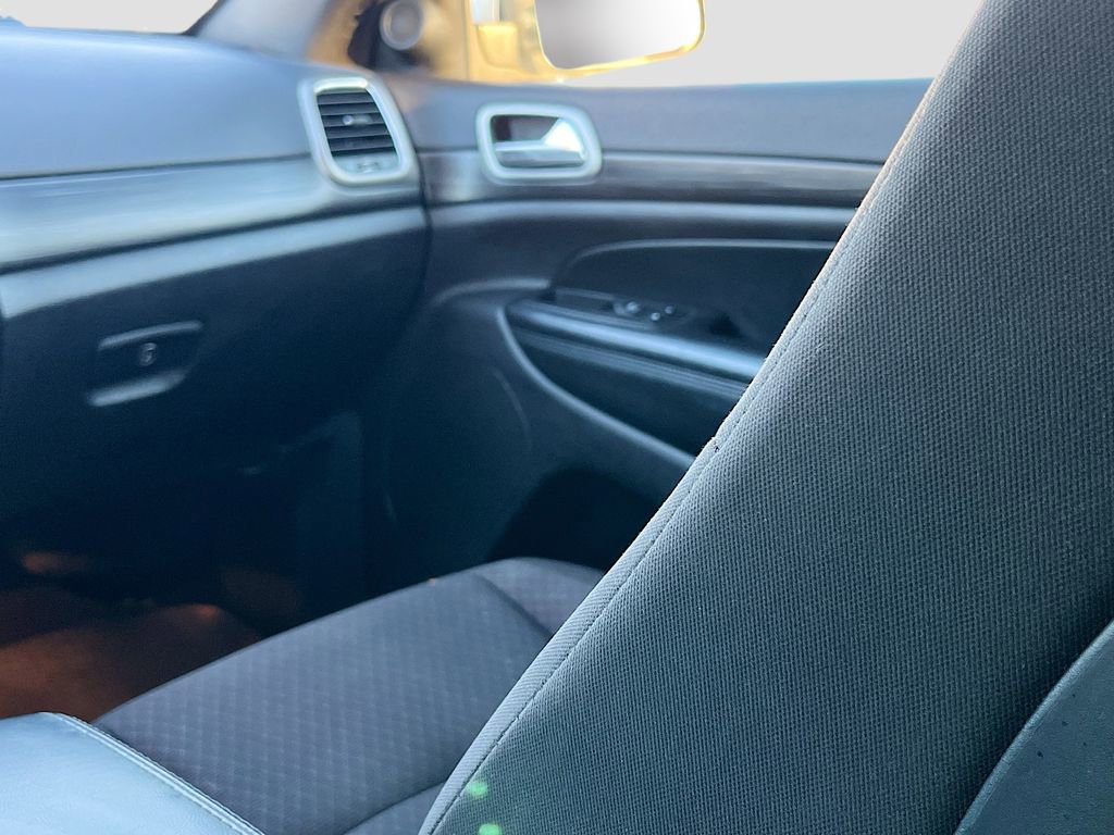 Used 2020 Jeep Grand Cherokee Laredo image 21