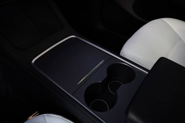 Used 2023 Tesla Model Y Long Range AWD/4WD image 24