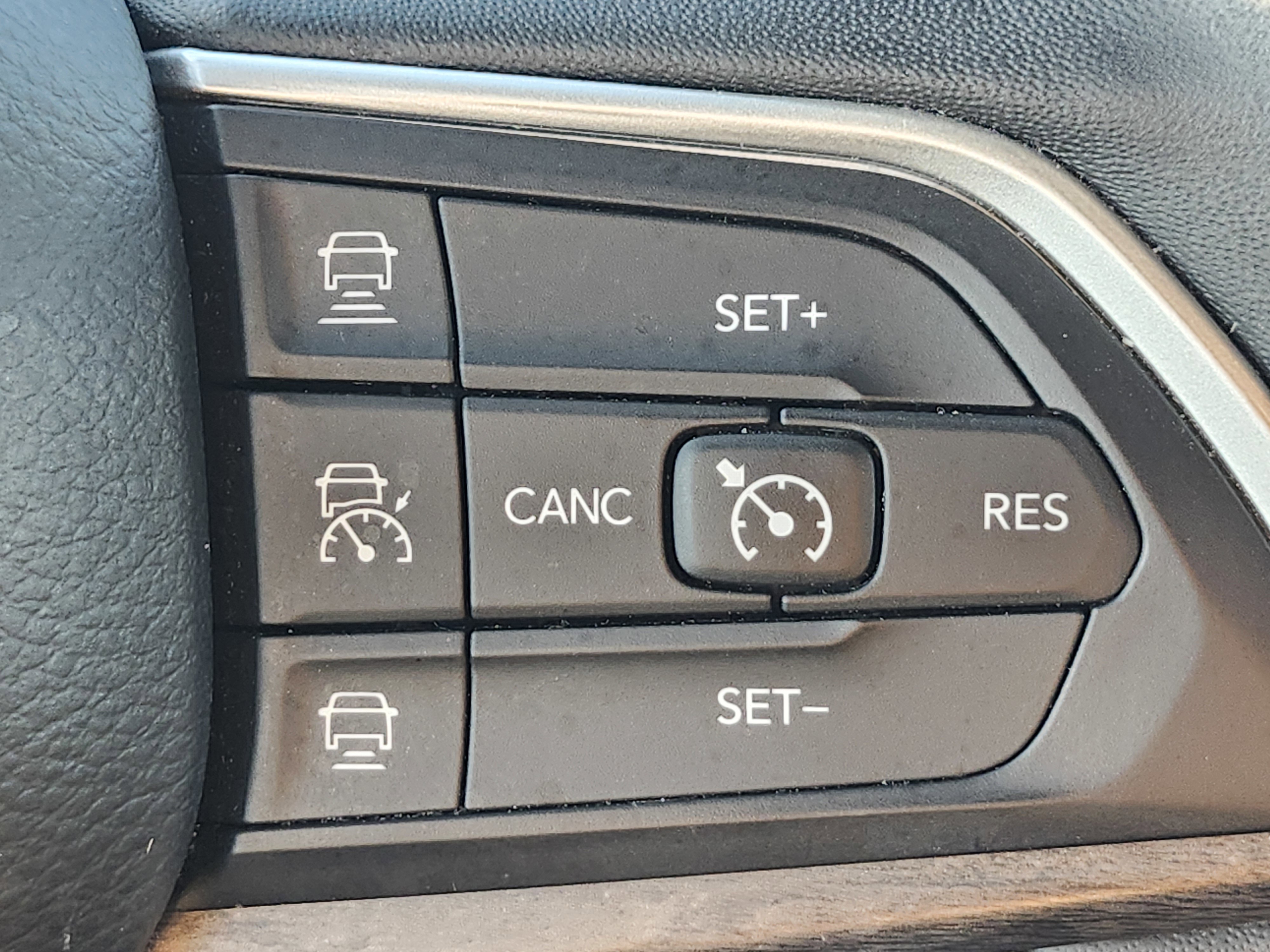 Used 2022 Jeep Grand Cherokee L Limited image 35