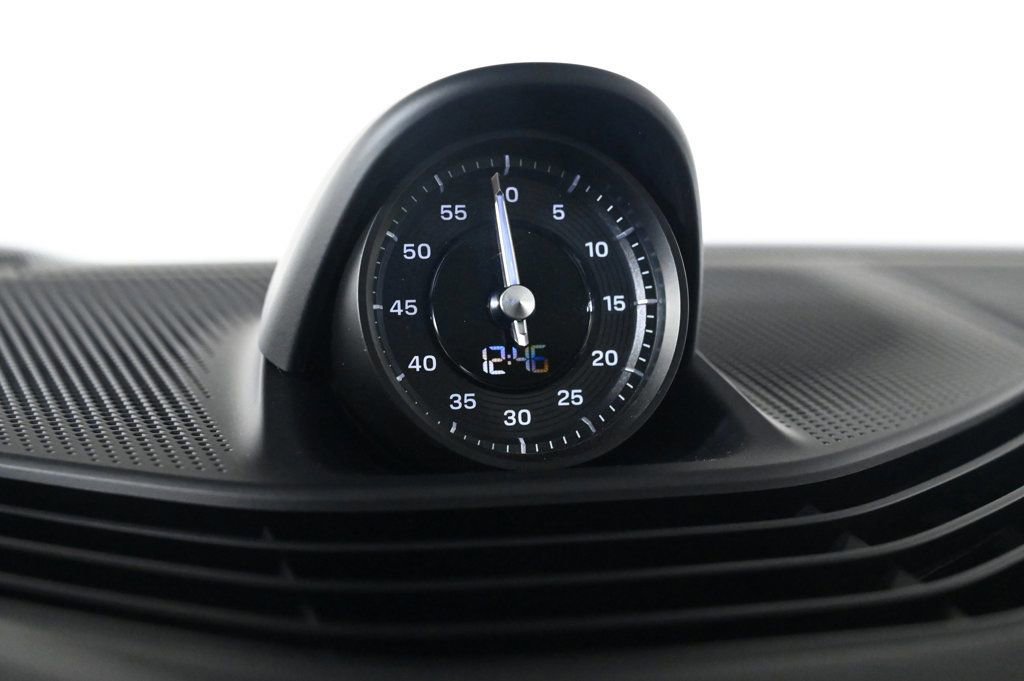 Used 2024 Porsche Taycan GTS image 22