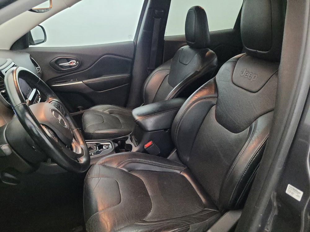 Used 2019 Jeep Cherokee Limited AWD/4WD image 17