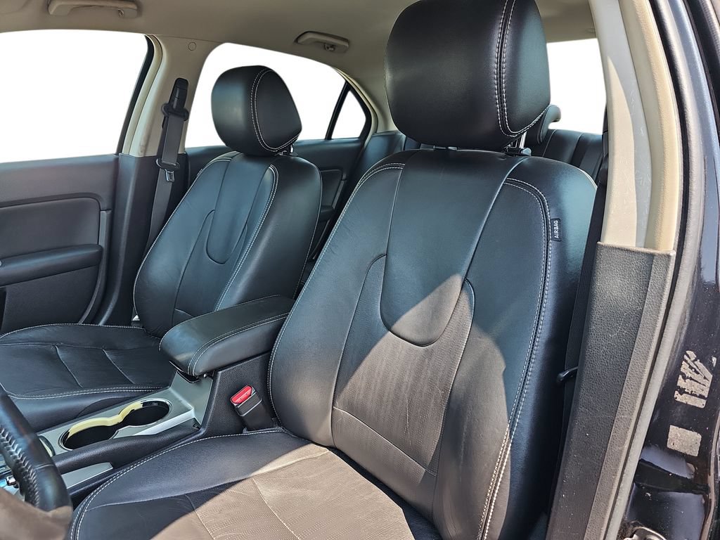 Used 2012 Ford Fusion Sport FWD image 15