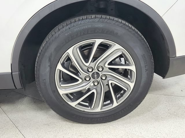 Used 2023 Lincoln Aviator AWD image 14