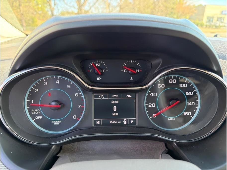 Used 2017 Chevrolet Cruze LS FWD image 14