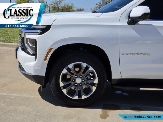 Used 2025 Chevrolet Suburban LS RWD image 12