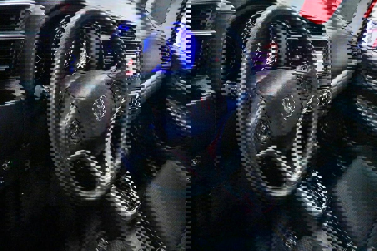 Used 2019 Honda Fit LX image 17