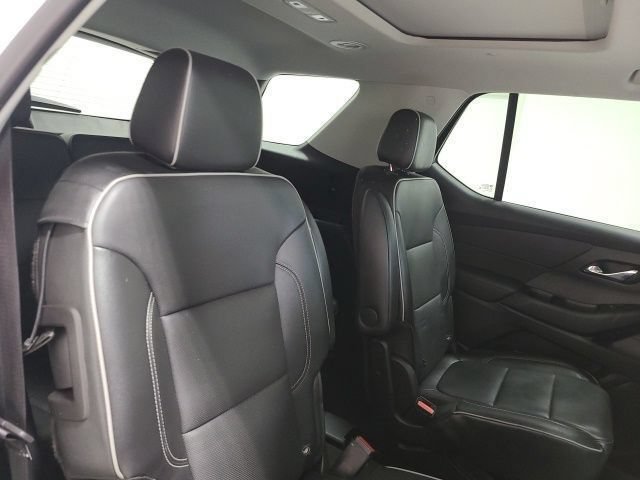 Used 2020 Chevrolet Traverse High Country AWD/4WD image 16