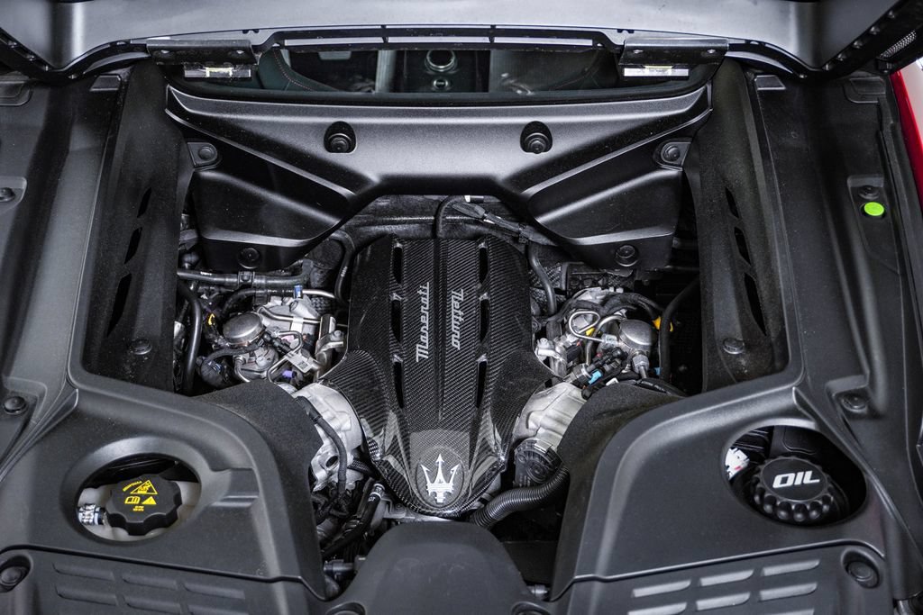 Used 2023 Maserati MC20 Coupe RWD image 35