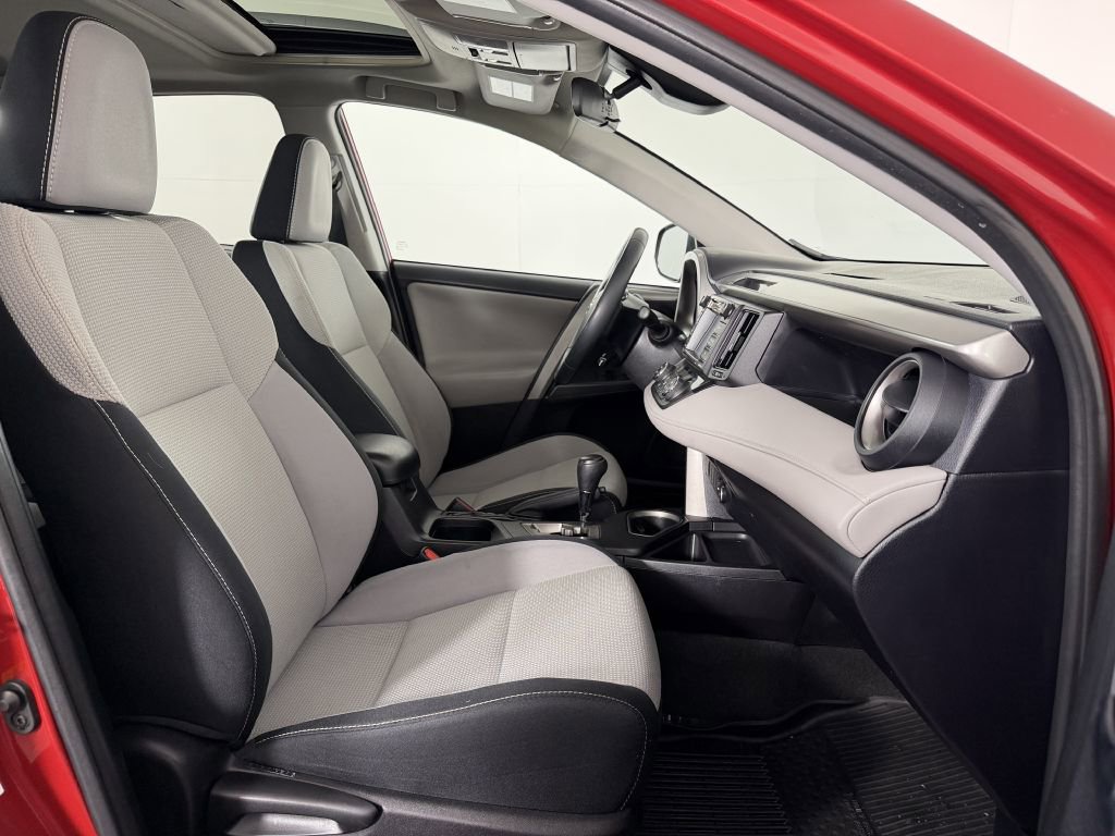 Used 2017 Toyota RAV4 XLE image 24