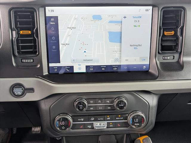 Used 2023 Ford Bronco Badlands w/ Sasquatch Package AWD/4WD image 13