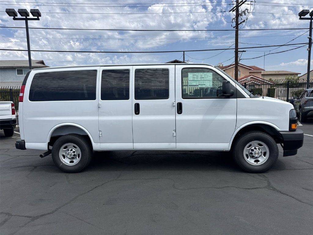 New 2026 Chevrolet Express 2500 LS RWD image 4