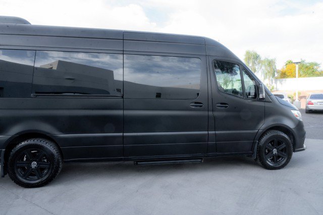 Used 2020 Mercedes-Benz Sprinter 2500 image 4