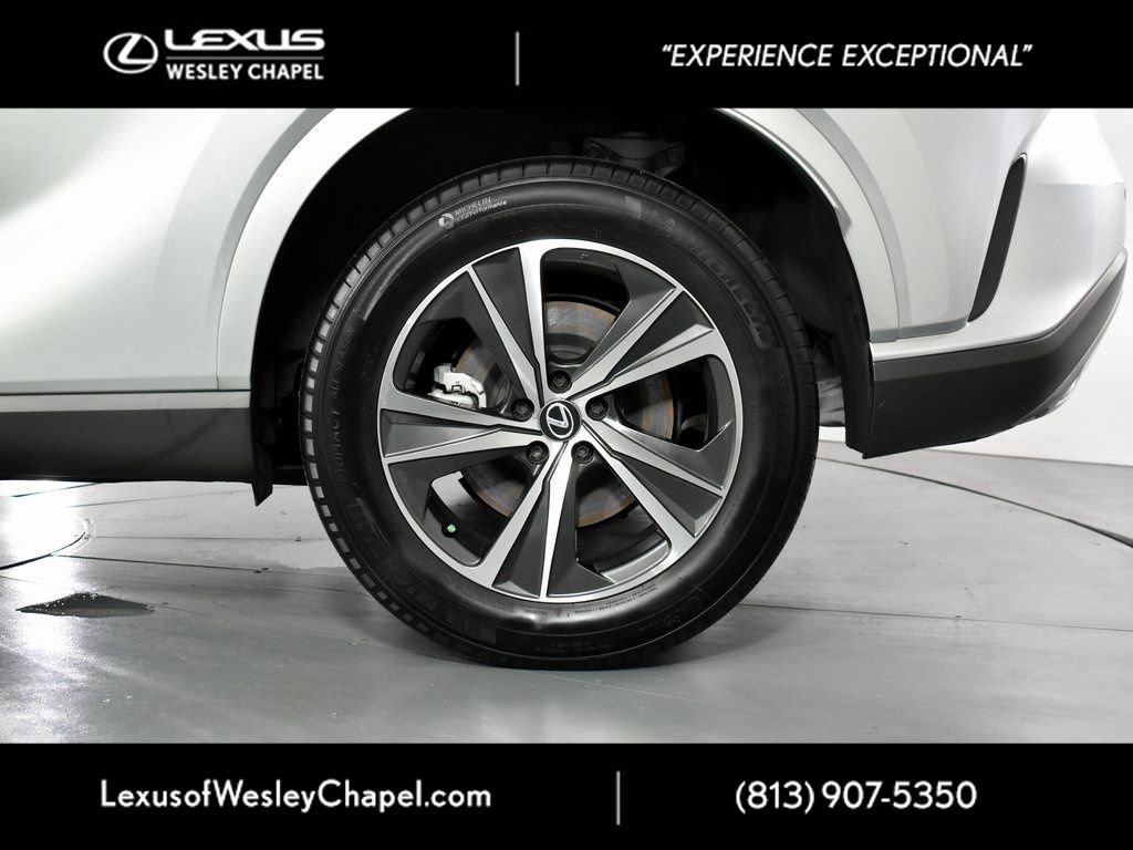 Used 2024 Lexus RX 350 FWD w/ Technology Package image 11