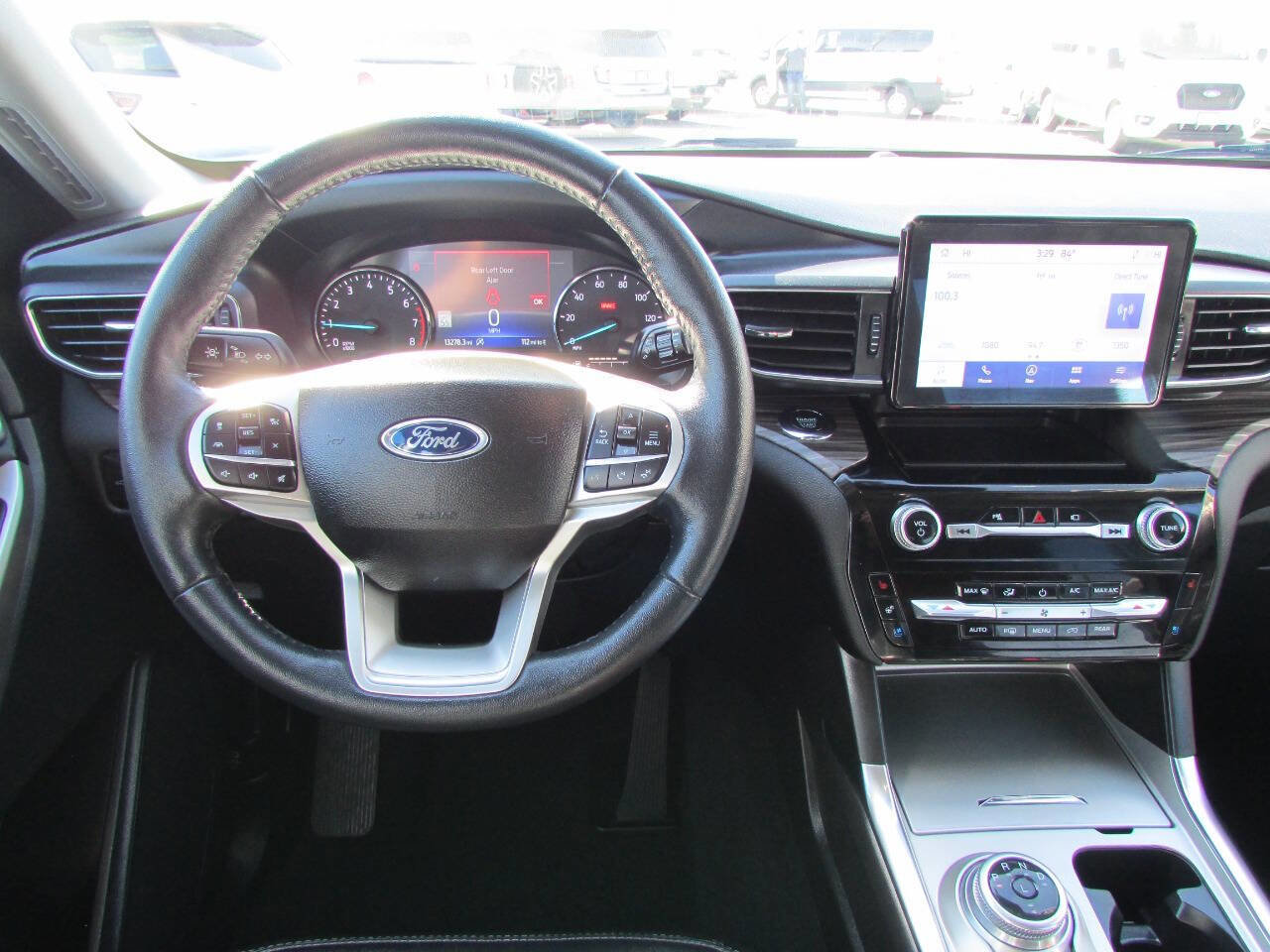 Used 2023 Ford Explorer Limited image 22