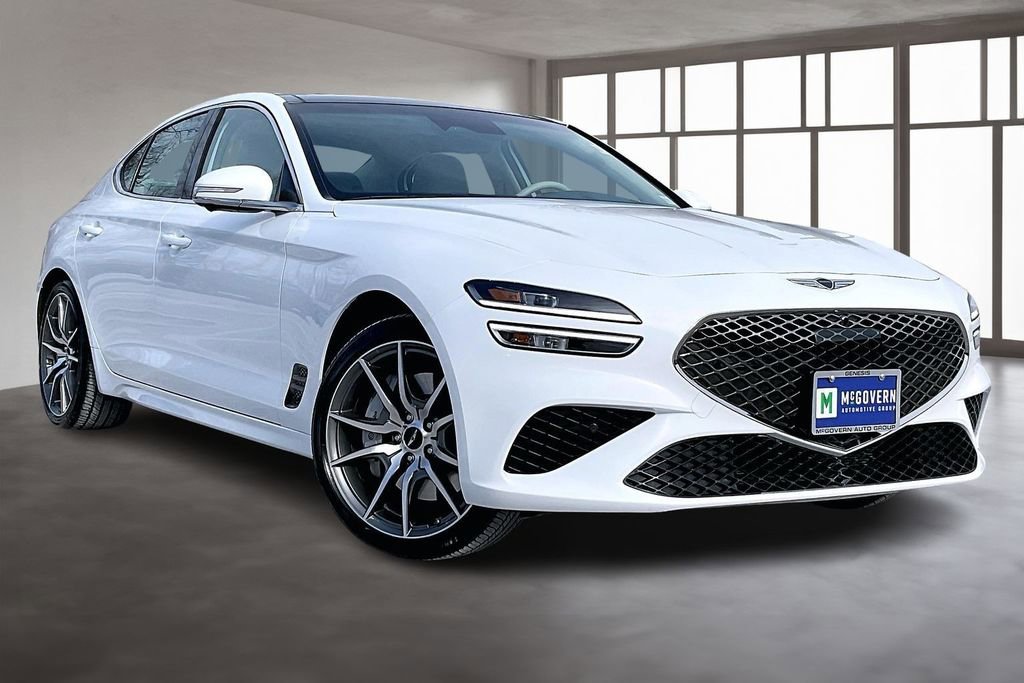 Used 2026 Genesis G70 2.5T Prestige image 3