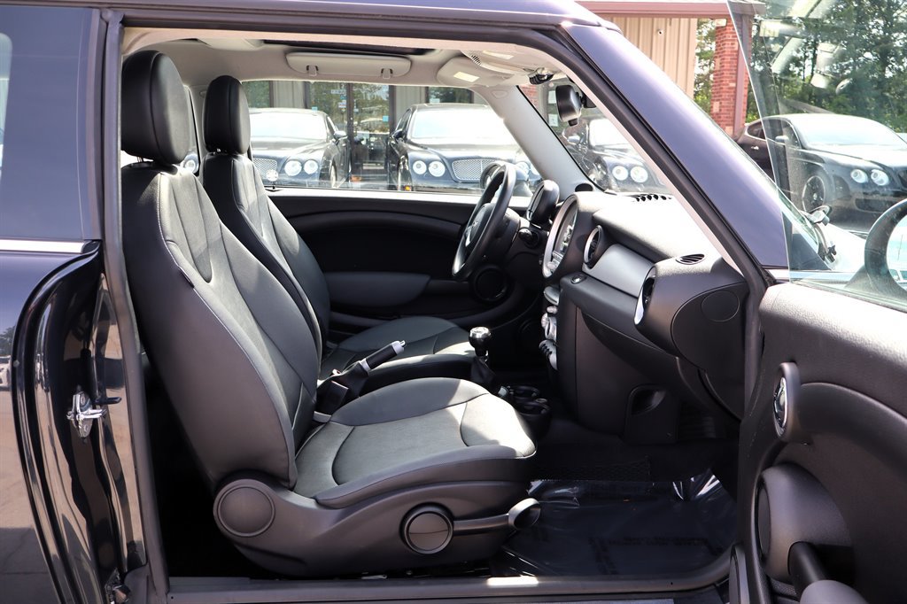 Used 2008 MINI Cooper Clubman Hardtop FWD image 16