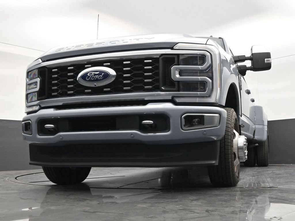 Used 2024 Ford F350 Platinum AWD/4WD image 27