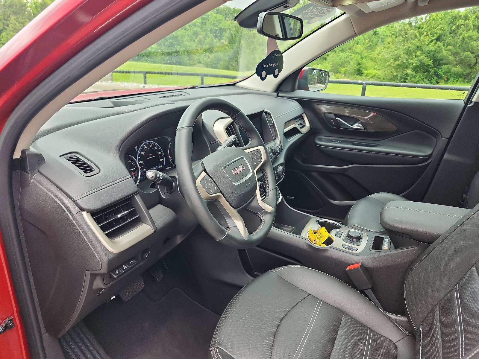 Used 2024 GMC Terrain Denali w/ Denali Premium Package AWD/4WD image 16