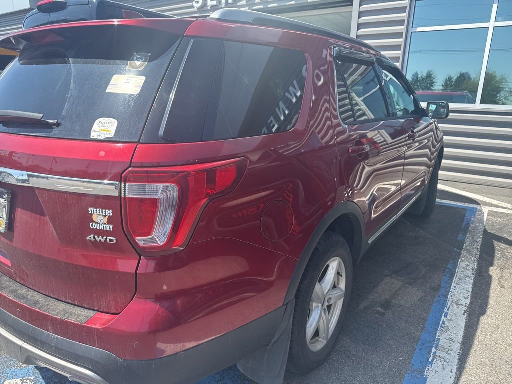 Used 2016 Ford Explorer XLT AWD/4WD image 5