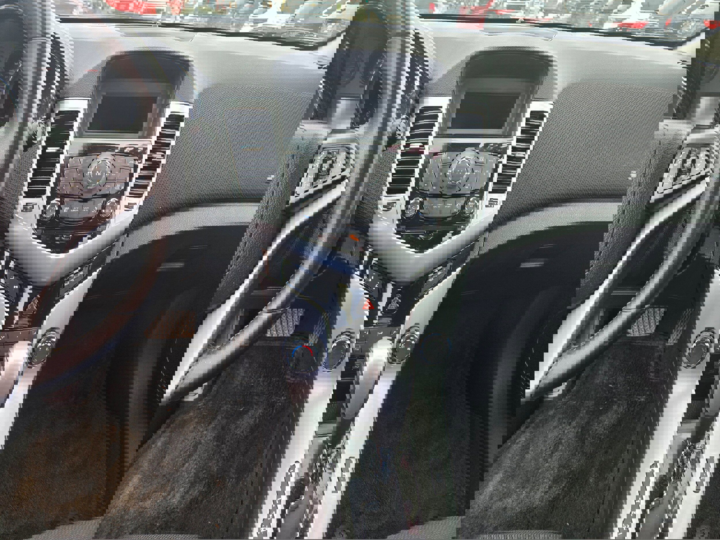 Used 2013 Chevrolet Cruze LT w/ All-Star Edition FWD image 7