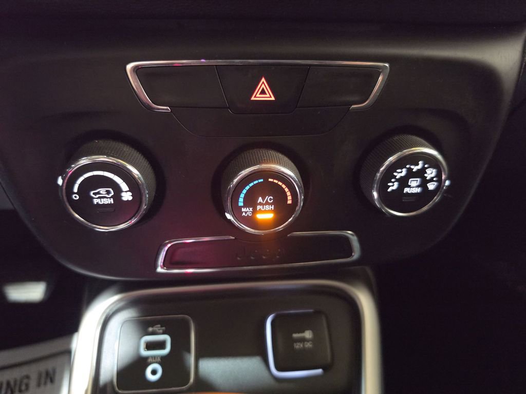 Used 2018 Jeep Compass Sport image 16