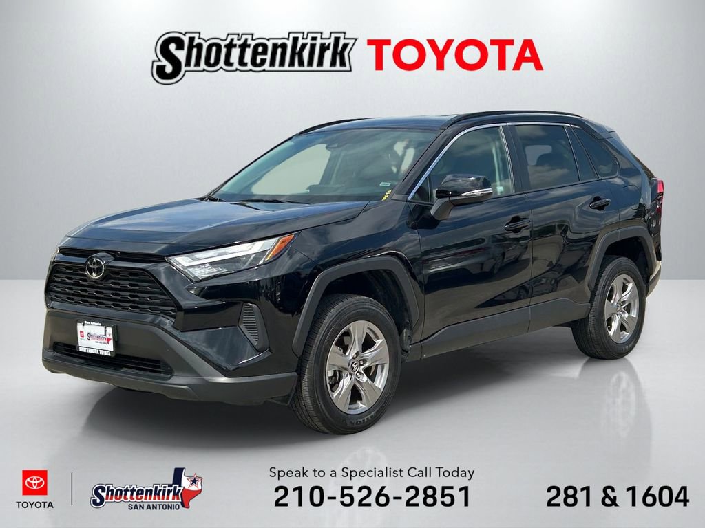 Certified 2025 Toyota RAV4 XLE FWD image 1