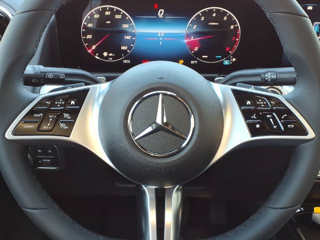 New 2026 Mercedes-Benz GLB 250 image 8
