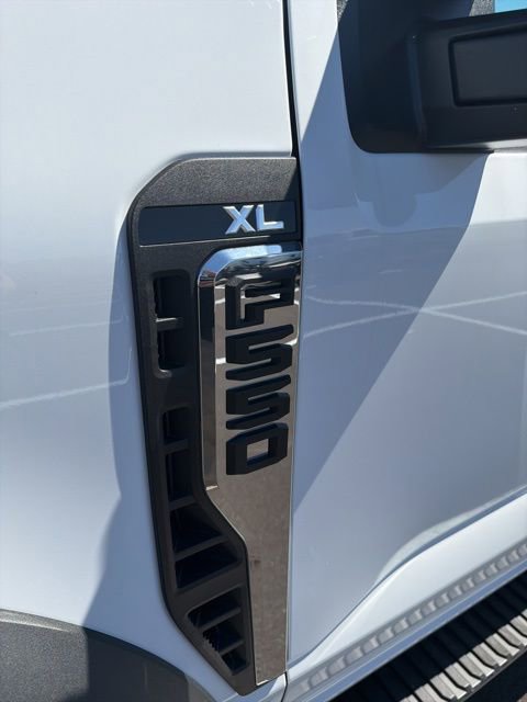 New 2026 Ford F550 2WD Regular Cab Super Duty image 9