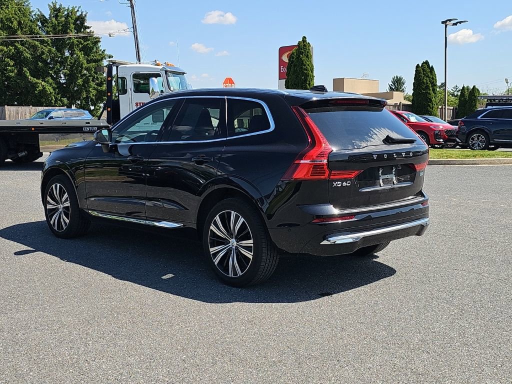Used 2023 Volvo XC60 B5 Plus w/ Climate Package AWD/4WD image 12