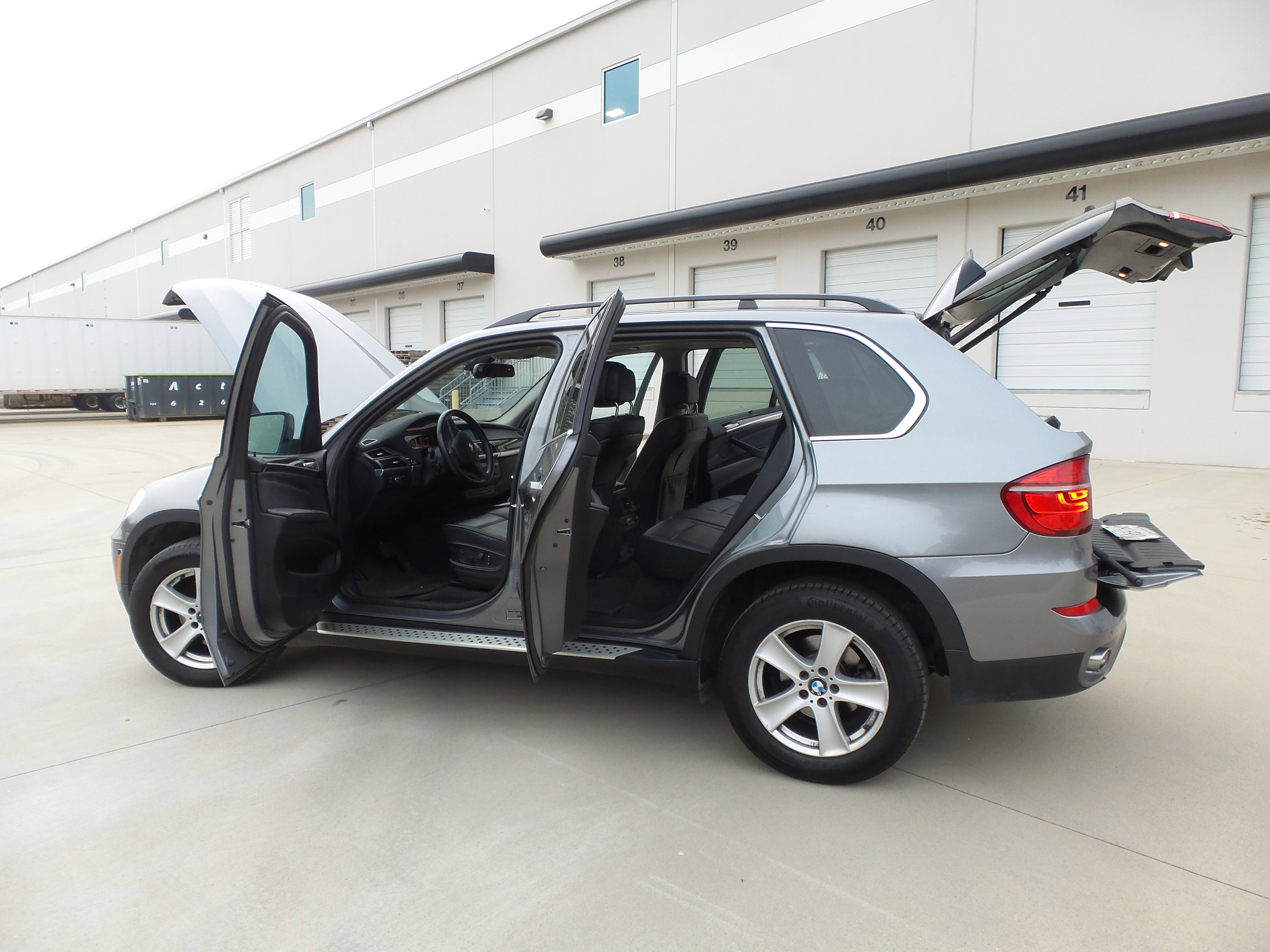 Used 2013 BMW X5 xDrive35d image 9