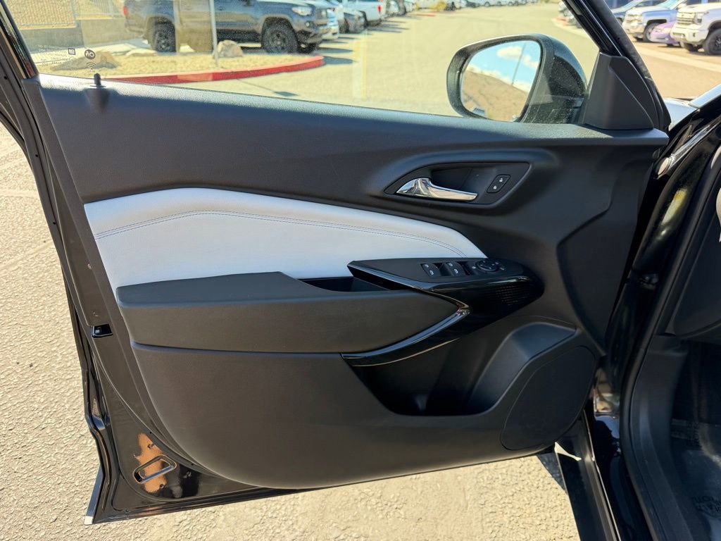 Used 2024 Chevrolet Trax LT image 19