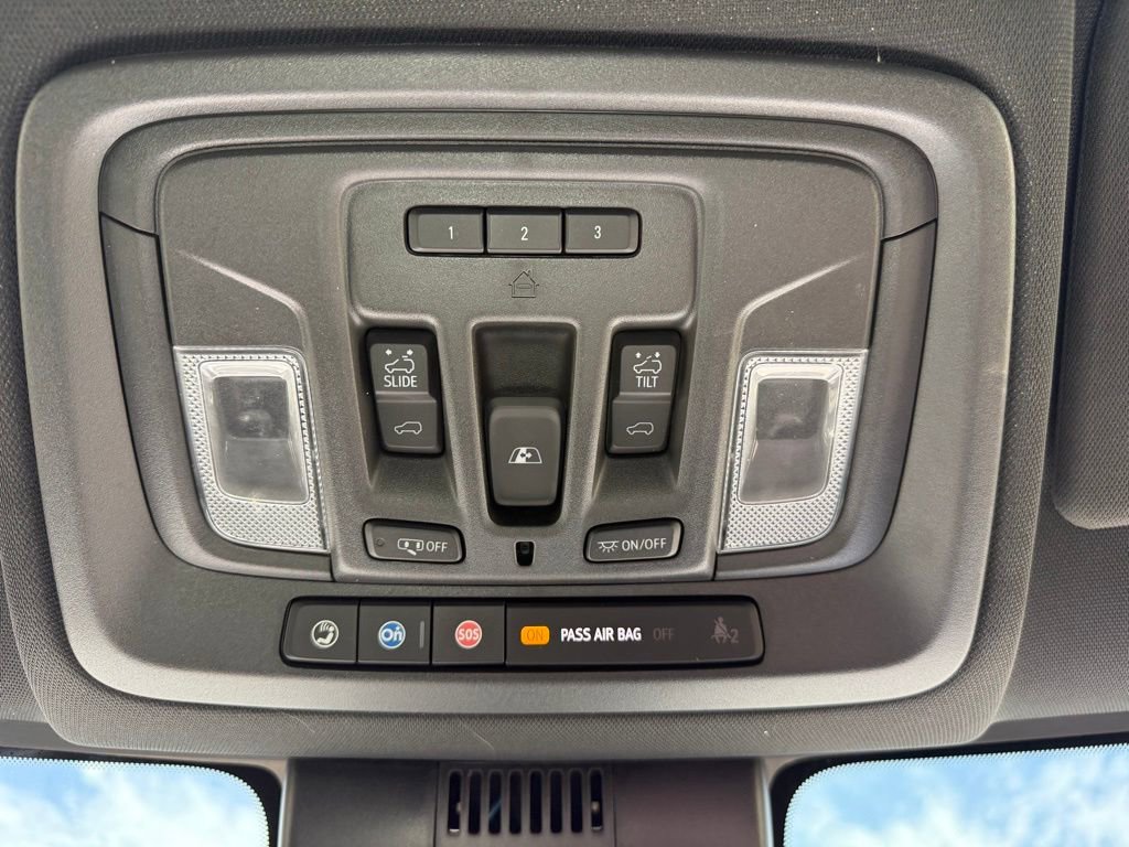 Used 2023 Chevrolet Silverado 1500 ZR2 w/ Technology Package image 31