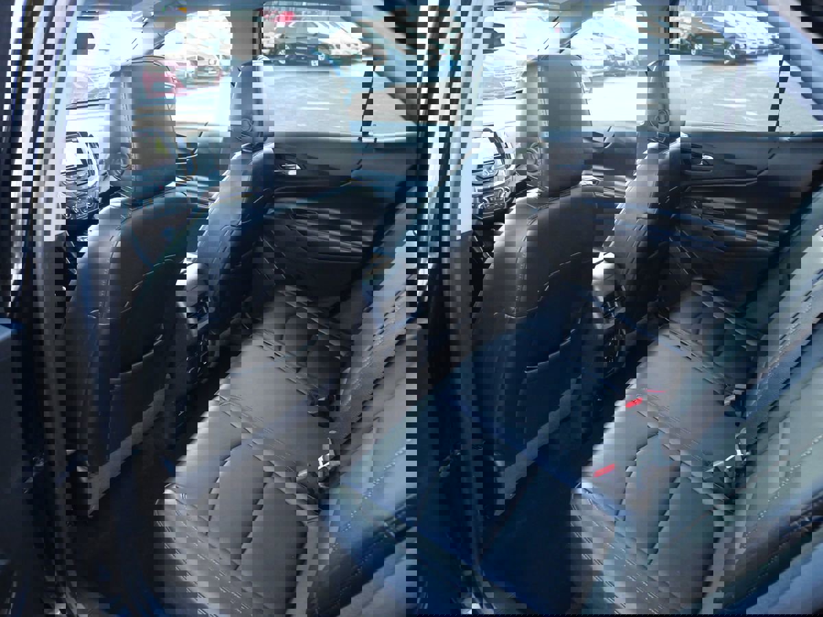 Used 2018 Chevrolet Equinox Premier image 20