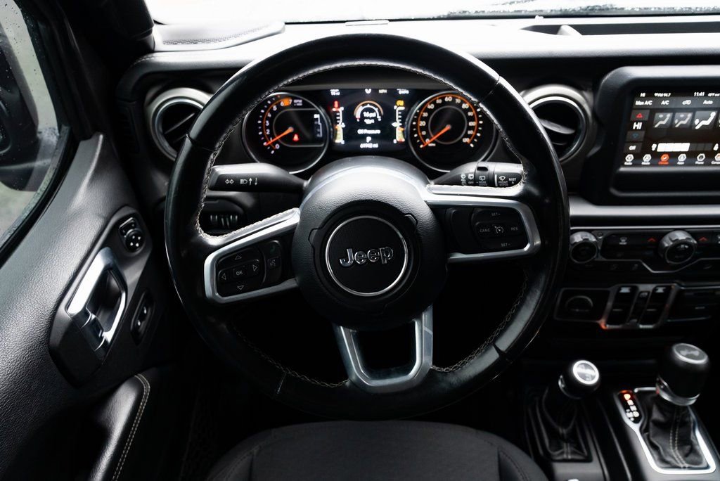 Used 2020 Jeep Wrangler Unlimited Sahara image 11