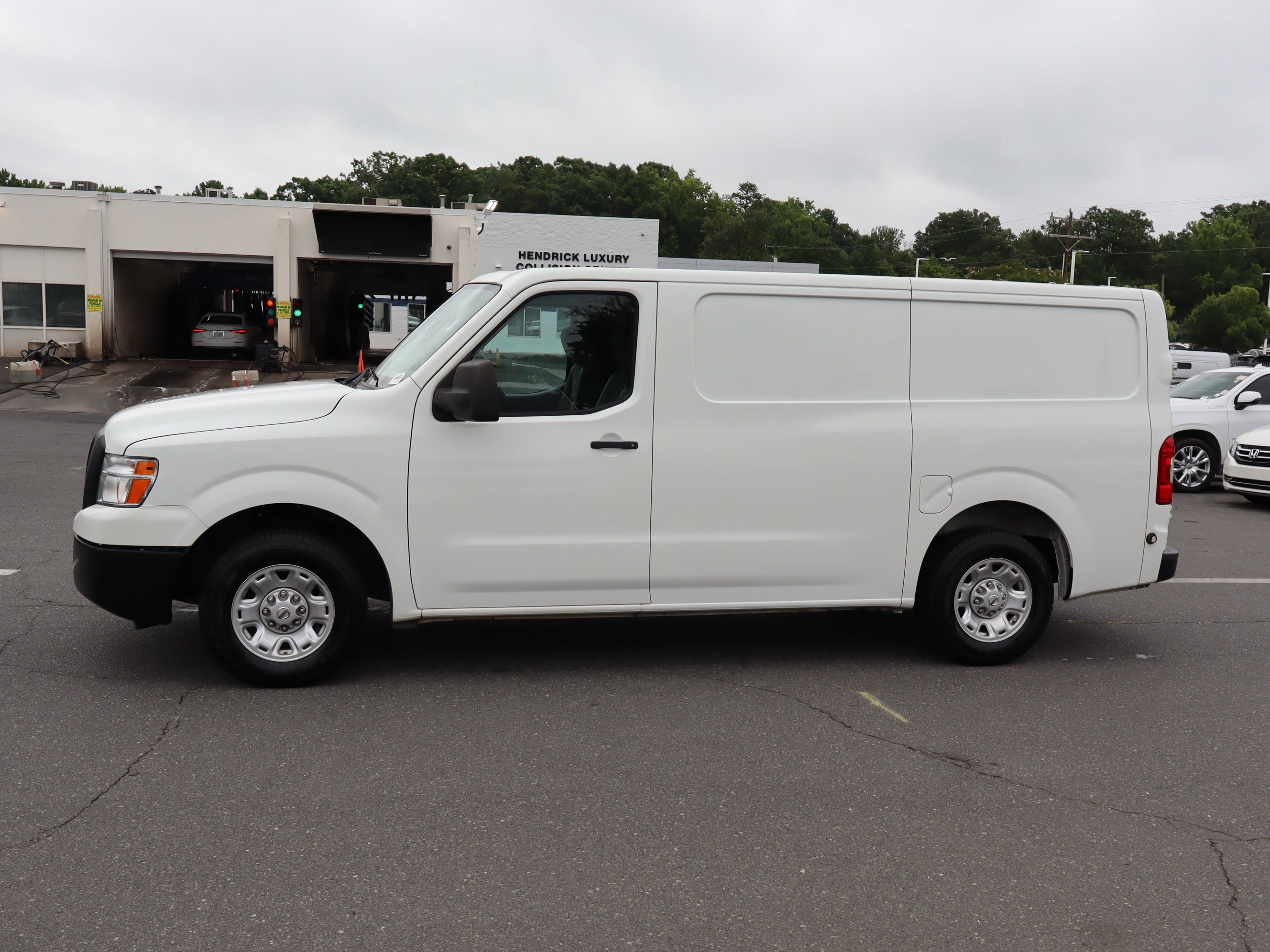 Used 2021 Nissan NV 2500 SV w/ Back Door Glass Package RWD image 8
