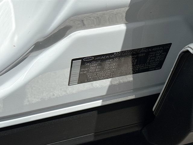 Used 2023 Hyundai Santa Fe SEL w/ Winter Weather Package image 31