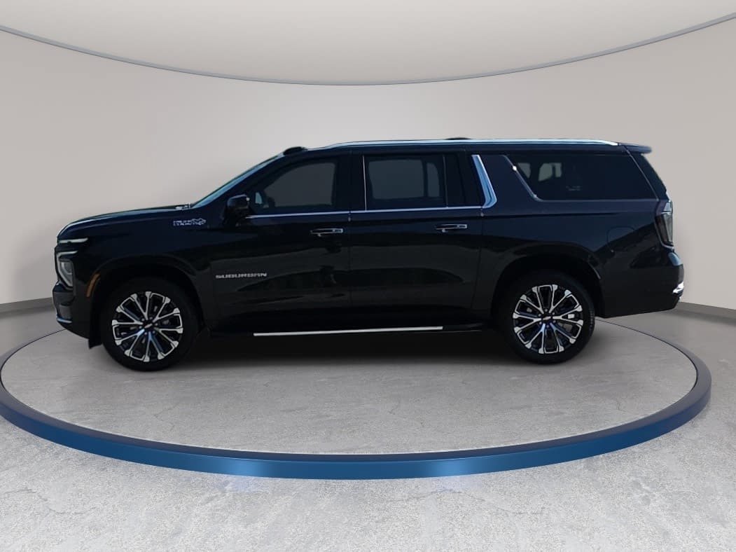 Used 2025 Chevrolet Suburban High Country AWD/4WD image 8