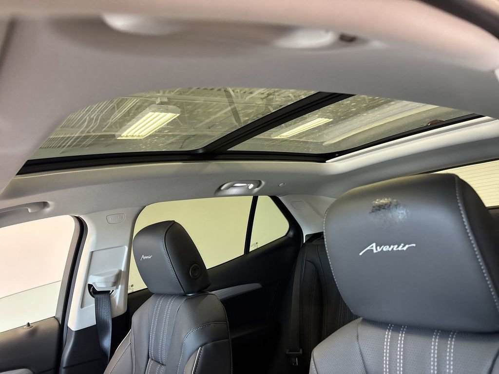 New 2025 Buick Envision Avenir image 23