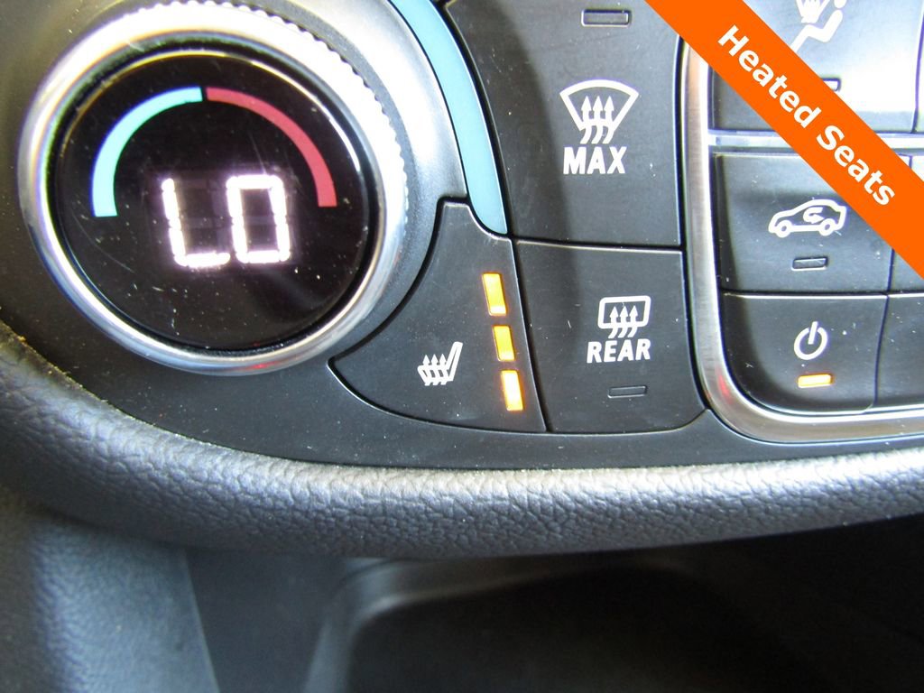 Used 2024 Chevrolet Equinox RS w/ RS Leather Package AWD/4WD image 17