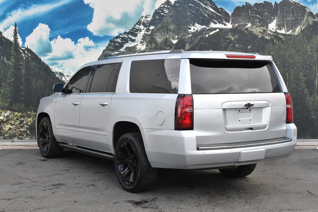 Used 2018 Chevrolet Suburban Premier image 9