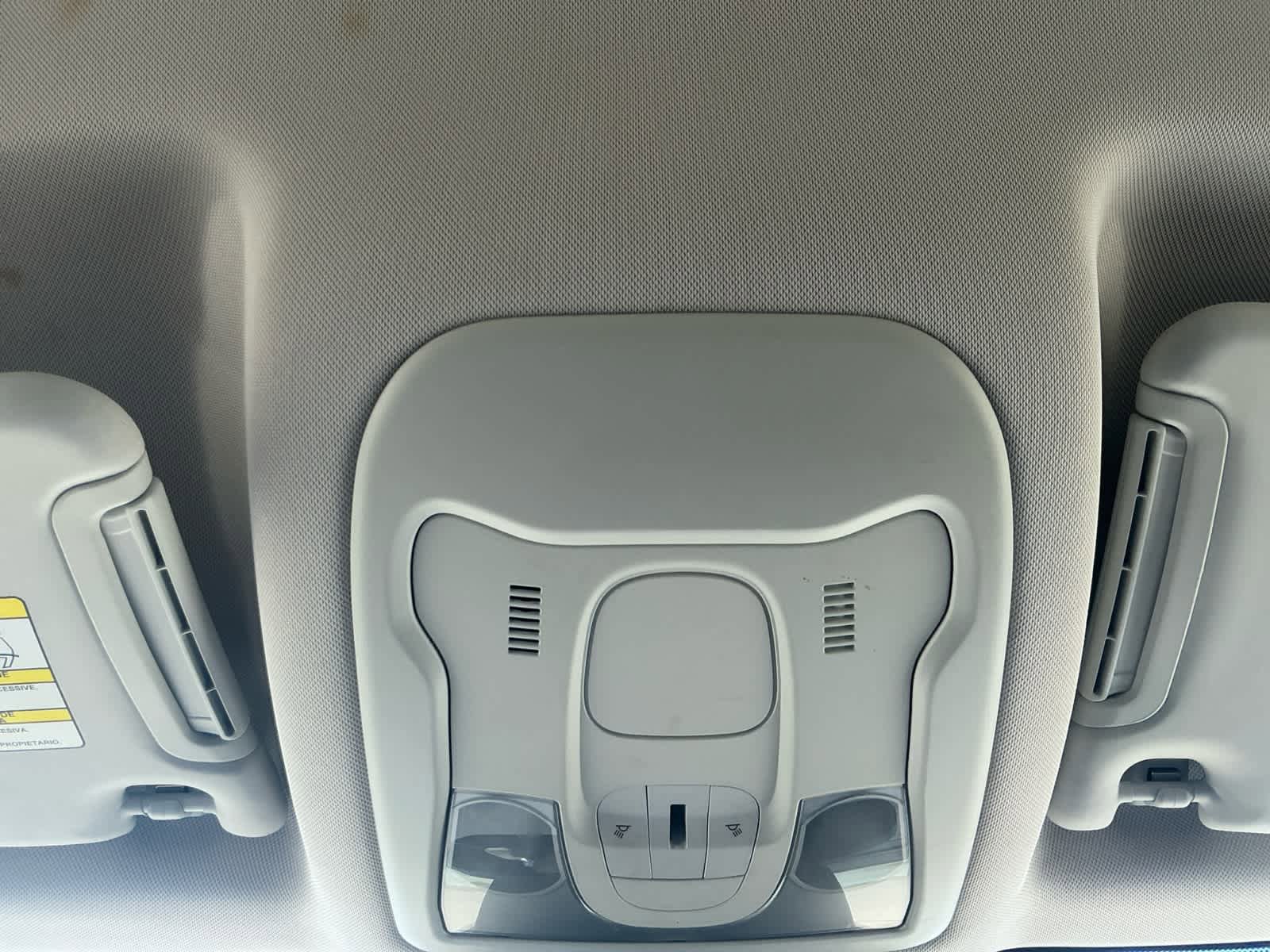 Used 2015 Jeep Renegade Latitude AWD/4WD image 17