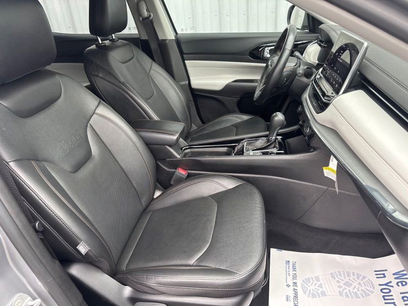 Used 2022 Jeep Compass Limited image 30