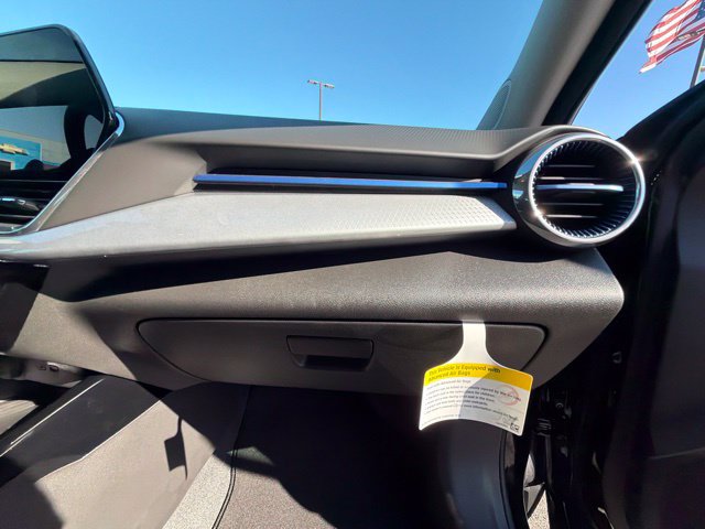 New 2026 Chevrolet Trax LT w/ Sunroof Package FWD image 22