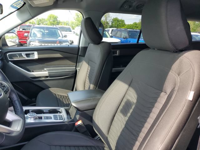Certified 2020 Ford Explorer XLT RWD image 5