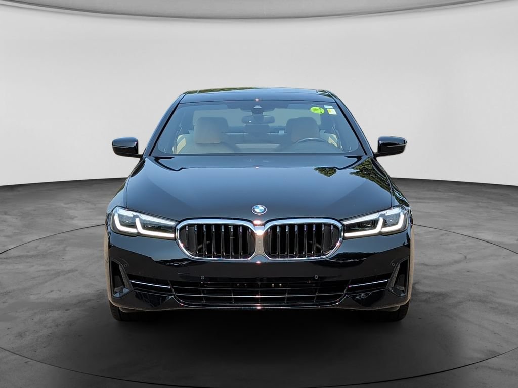 Used 2023 BMW 530i xDrive w/ Convenience Package AWD/4WD image 2