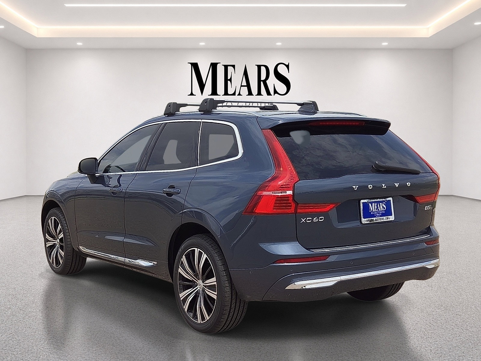 Used 2022 Volvo XC60 B5 Inscription w/ Advanced Package AWD/4WD image 3