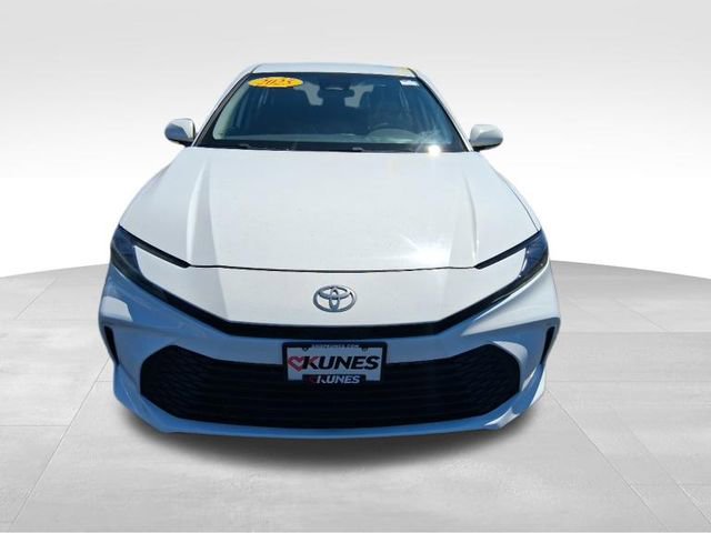 Used 2025 Toyota Camry LE FWD image 12